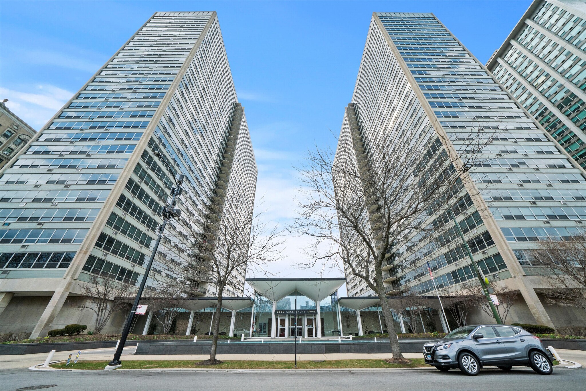 Building Photo - 3550 N Lake Shore Dr