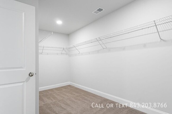 Building Photo - 319 Green Fern Dr