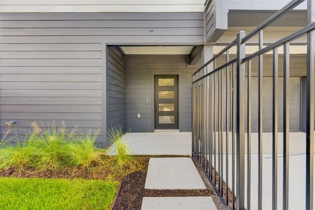 Building Photo - 1928 Gregg St