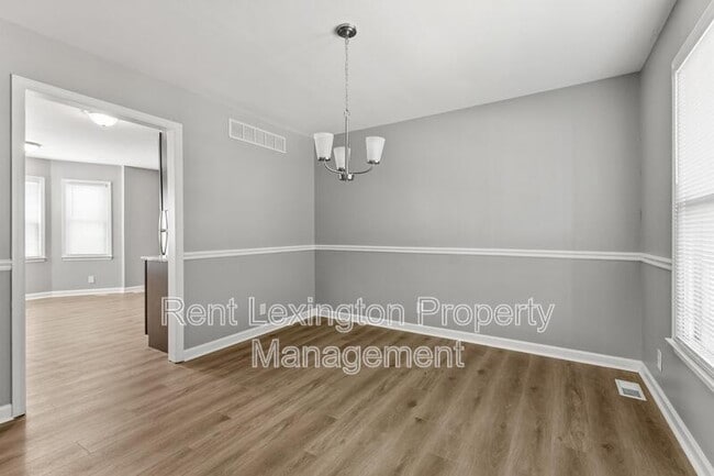 Building Photo - 4589 Fieldmoor Dr