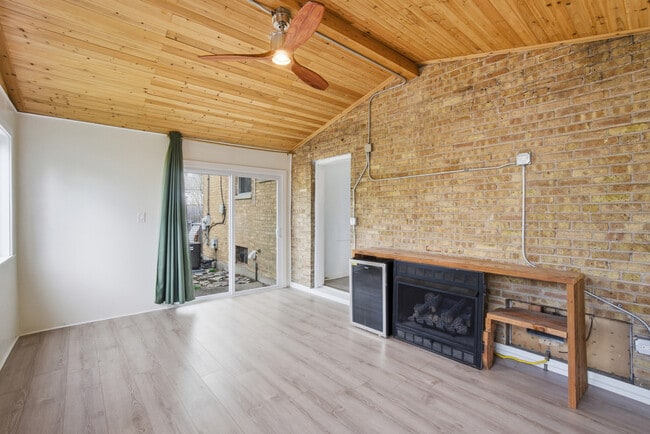 Building Photo - 2506 Rusty Dr