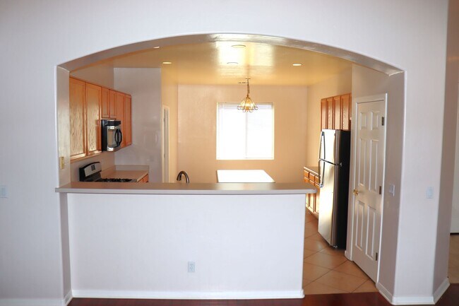 Building Photo - Beautiful West Side Home in Gated Community