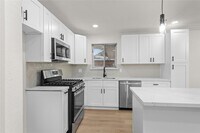 Building Photo - 1107 Progreso Dr