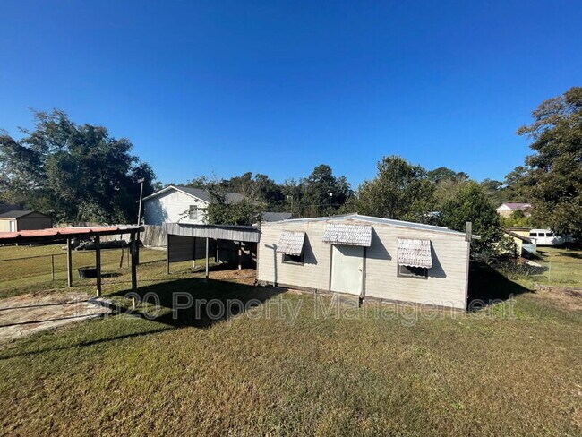 Building Photo - 411 20th Ave