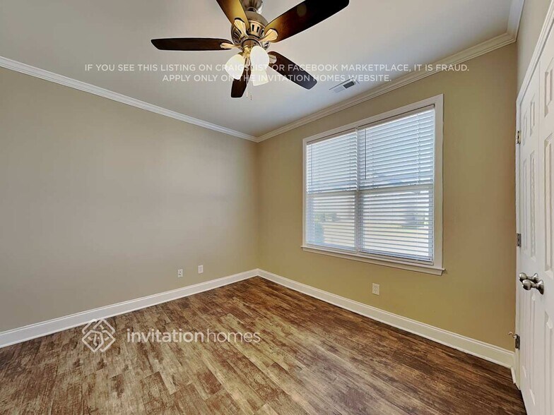 Building Photo - 250 Denby Cir