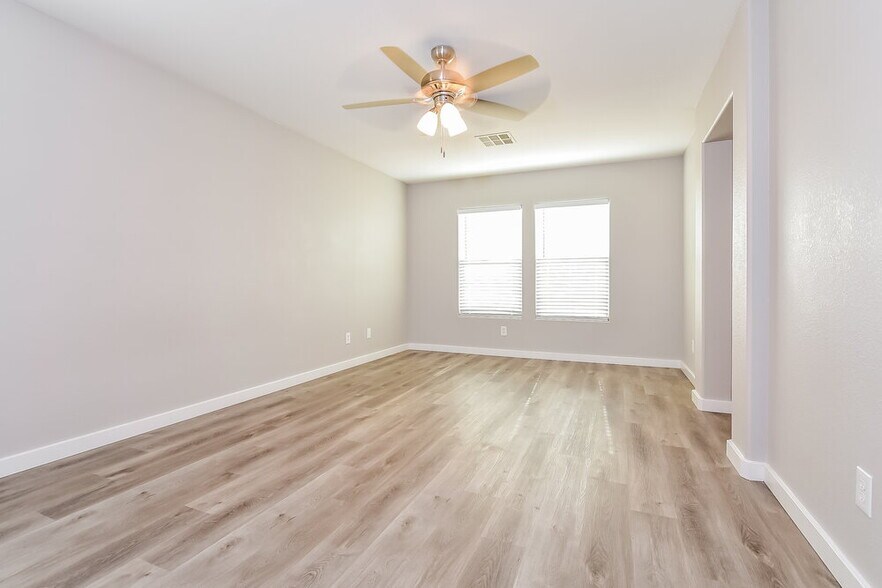 Building Photo - 6479 Red Island Ct