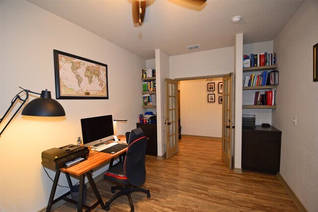 Building Photo - 8158 Luz de Luna St