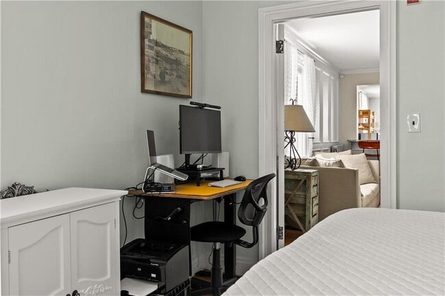 Building Photo - 36 Kay St