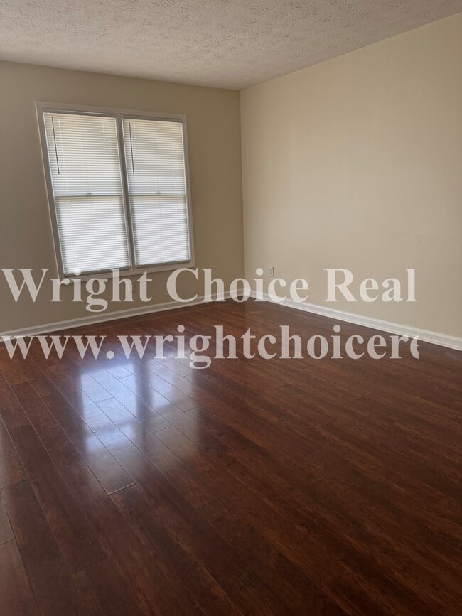 Building Photo - 2256 Wellington Cir