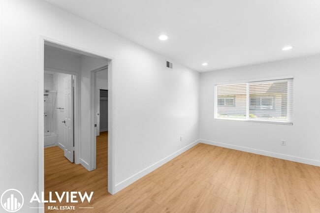 Building Photo - 16651 Tunstall Ln