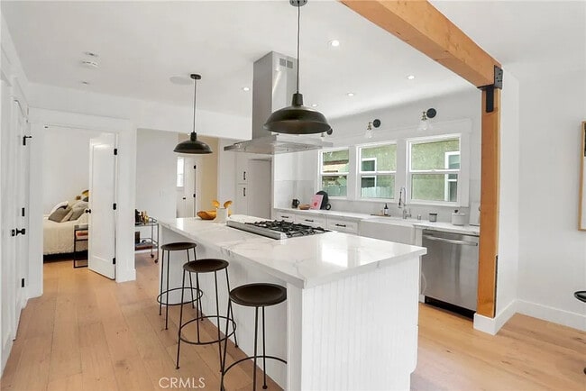 Building Photo - 3816 Goldwyn Terrace