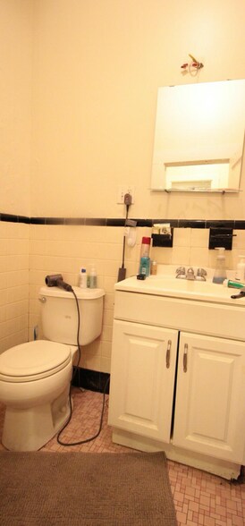 Building Photo - 41 Bay State Rd