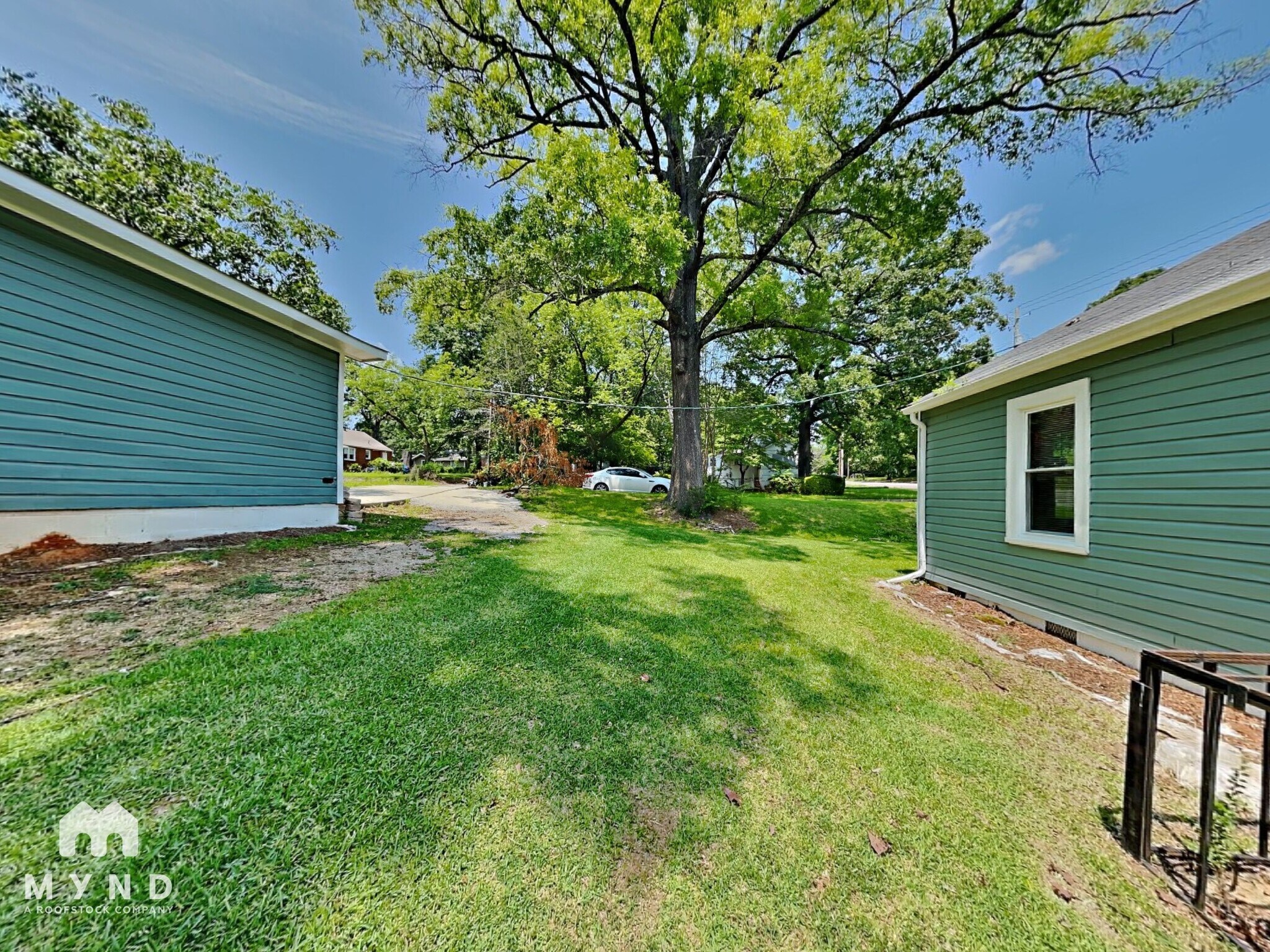 Building Photo - 7824 Rugby Ave