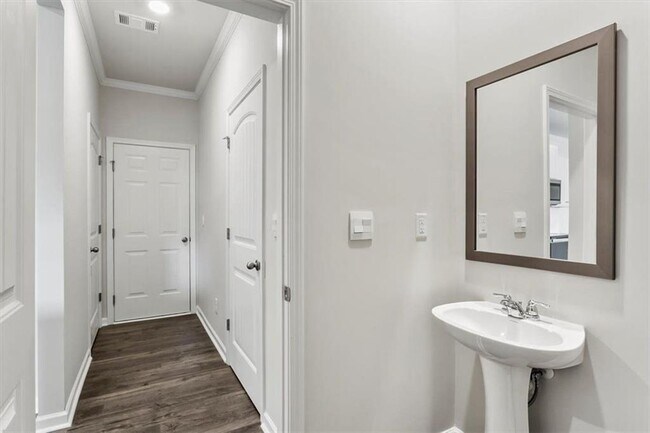 Building Photo - 5133 Tulip Sq