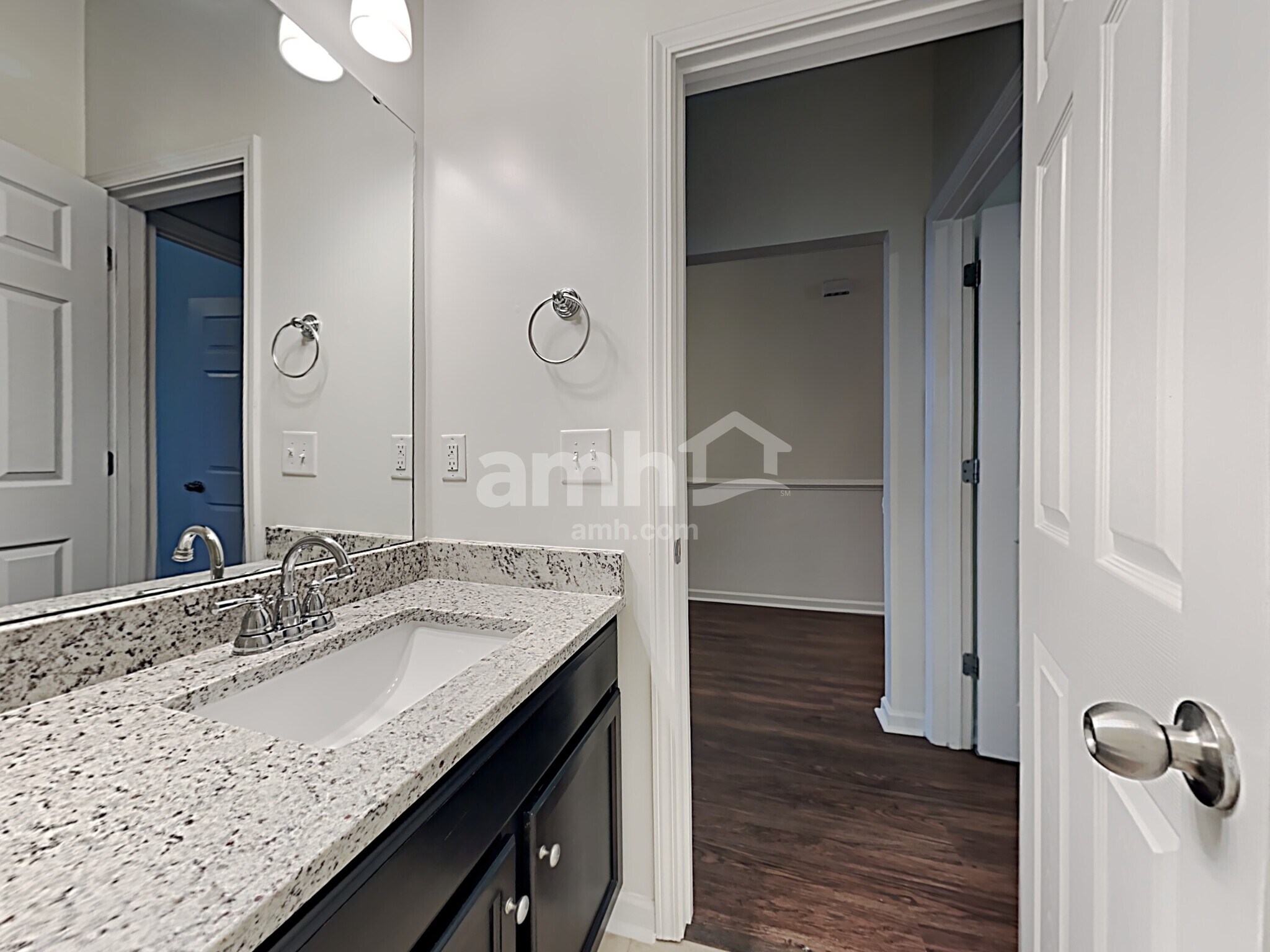 Building Photo - 8042 Regency Elm Dr
