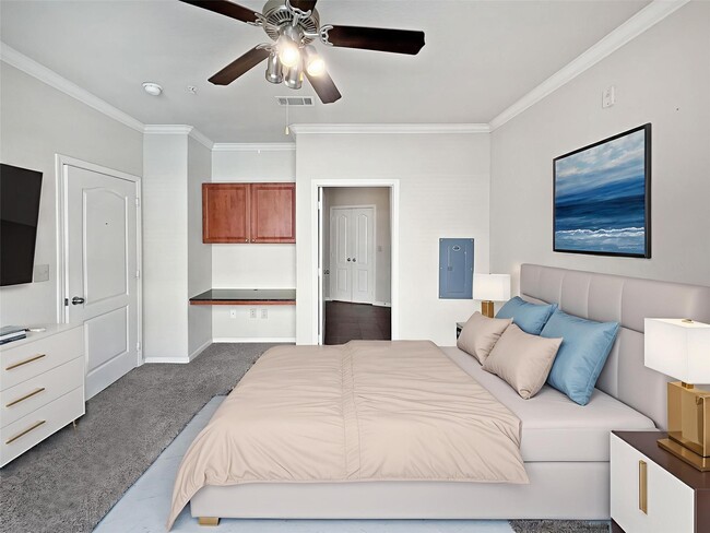 Building Photo - 1711 Old Spanish Trl