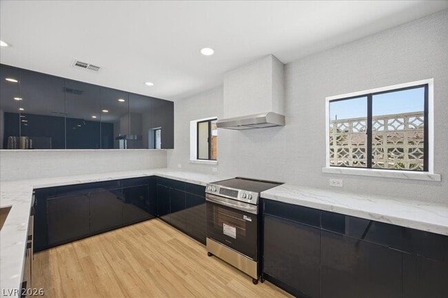Building Photo - 701 Canosa Ave