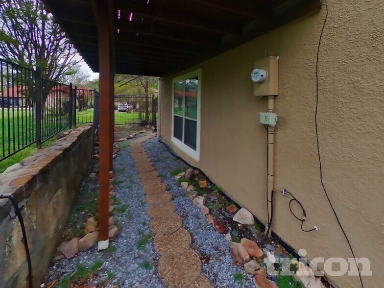 Building Photo - 3427 Waterview Trail