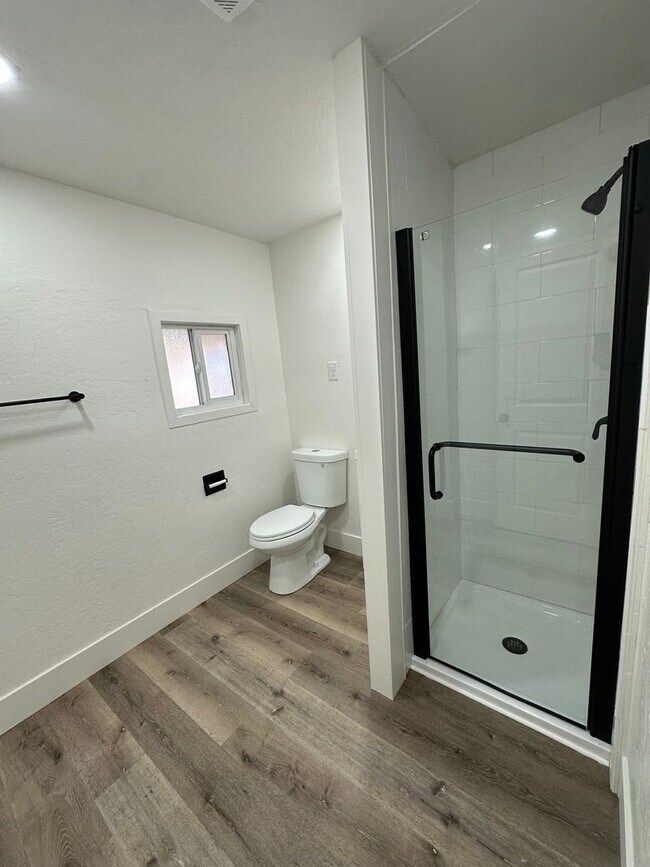 Building Photo - 1710 S Garden St