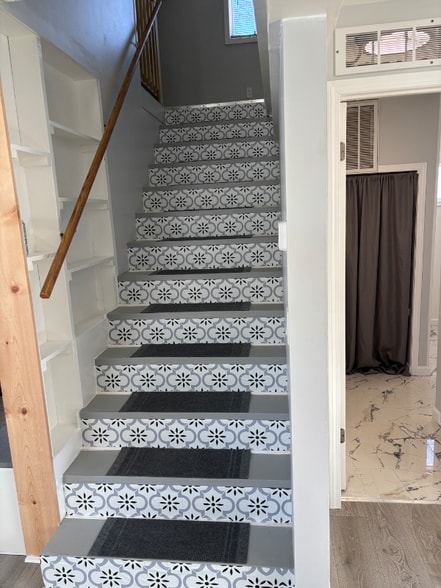 Building Photo - 1374 Webber Ave