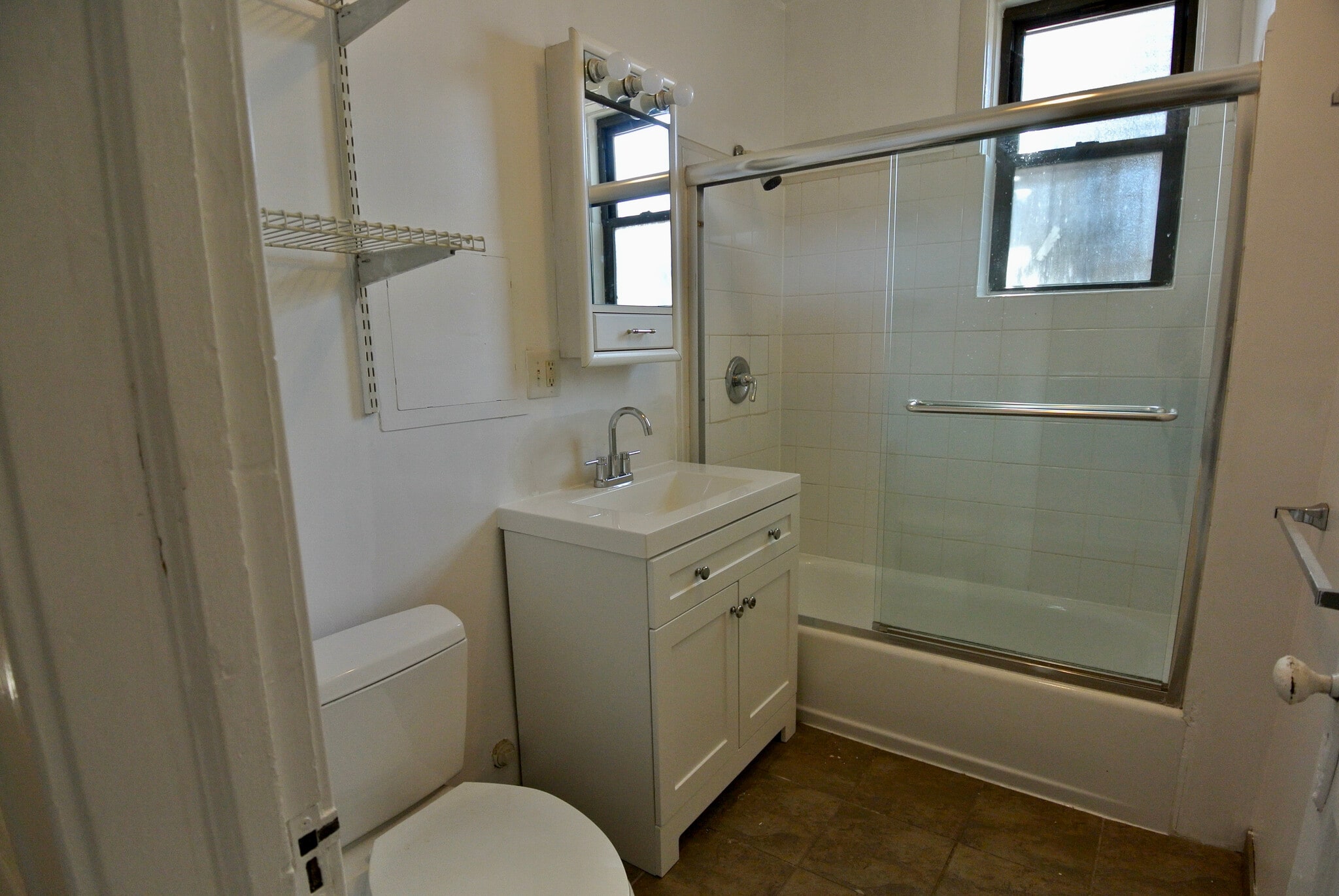 Building Photo - 3801 N Lakewood Ave #Gdn