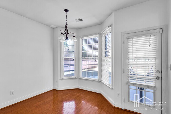 Building Photo - 1952 Barrett Knoll Ct NW