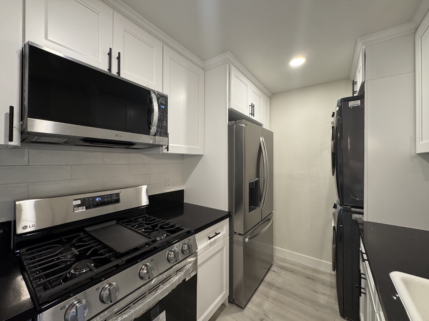 Building Photo - 3219 Colorado Ave