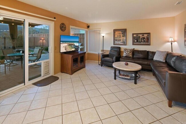 Building Photo - 13392 Cool Lake Way