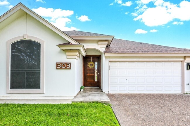 Building Photo - 303 Cinnamon Teal Loop