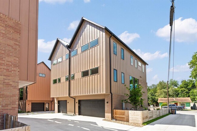 Building Photo - 3528 Gonzales St