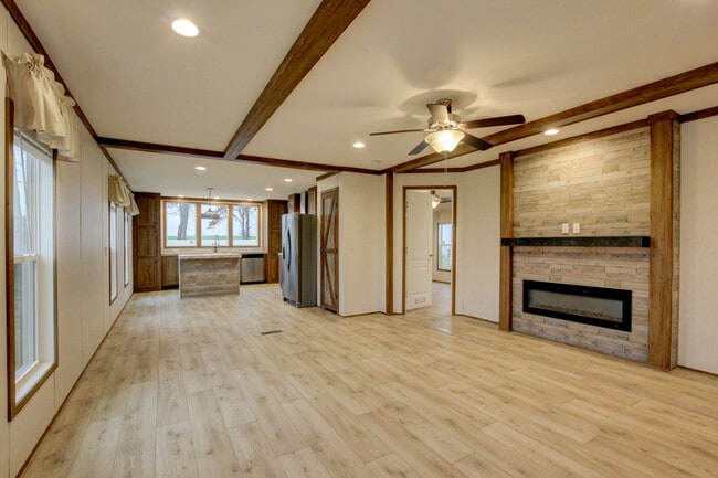 Building Photo - 295 Seays Rd