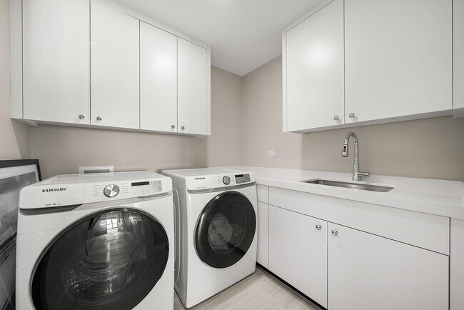 Building Photo - 3550 S Ocean Blvd