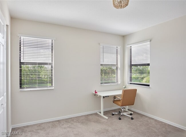 Building Photo - 5563 Useppa Dr