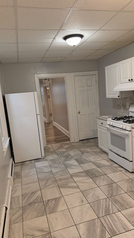 Building Photo - 841 E Philadelphia St