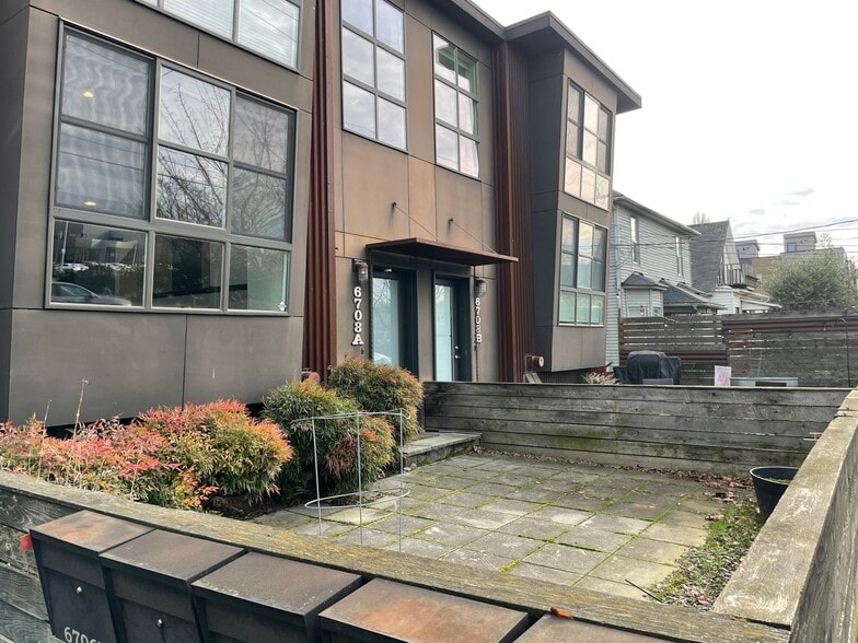 Building Photo - 6708 Corson Ave S