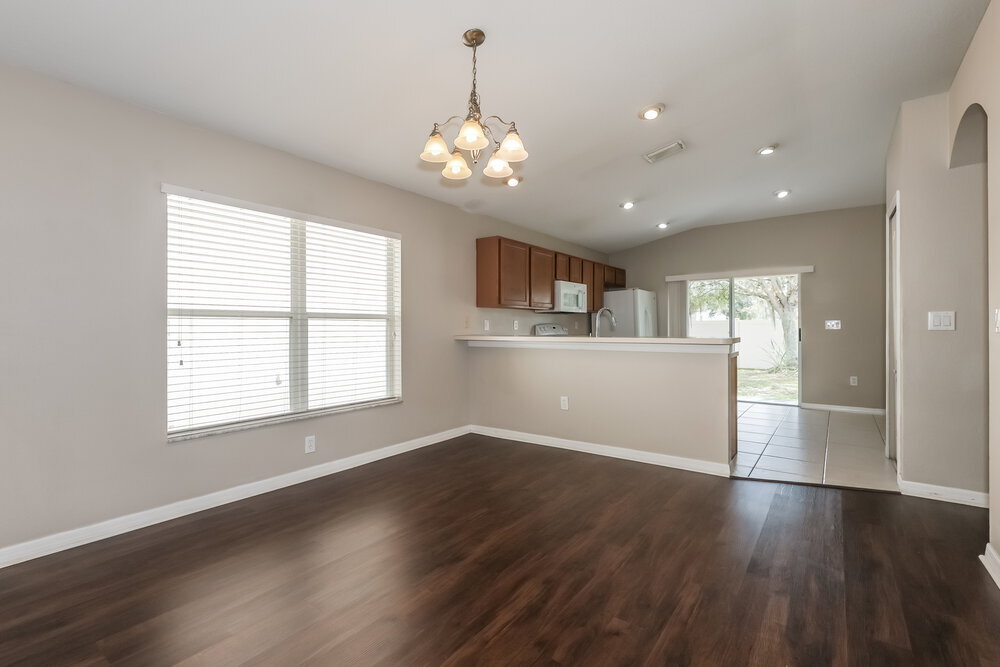 Building Photo - 7804 Maroon Peak Dr