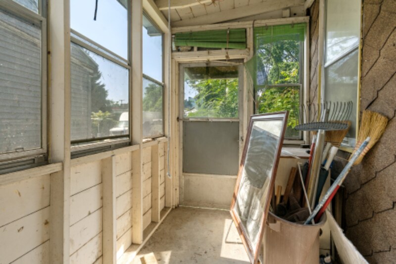 Building Photo - 502 1st St