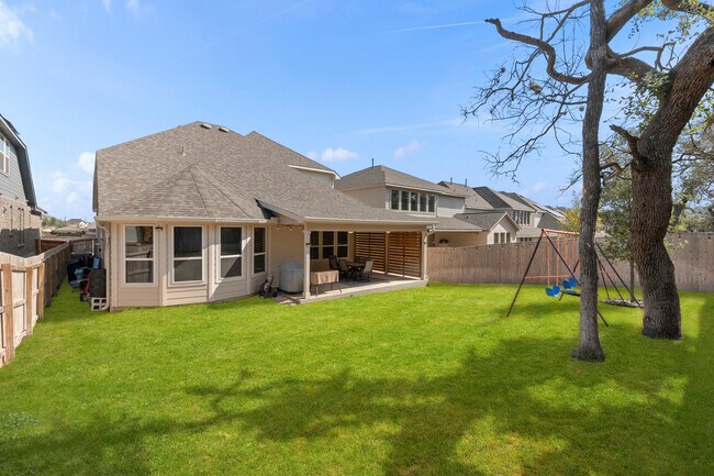 Building Photo - 1711 Dalhart