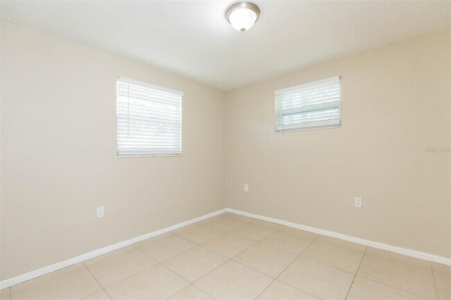 Building Photo - 4506 Grand Central Ave