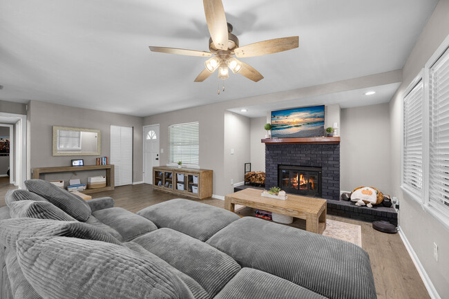 Building Photo - High Springs 3BR House