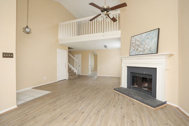 Building Photo - 17326 Harmony Hill Dr