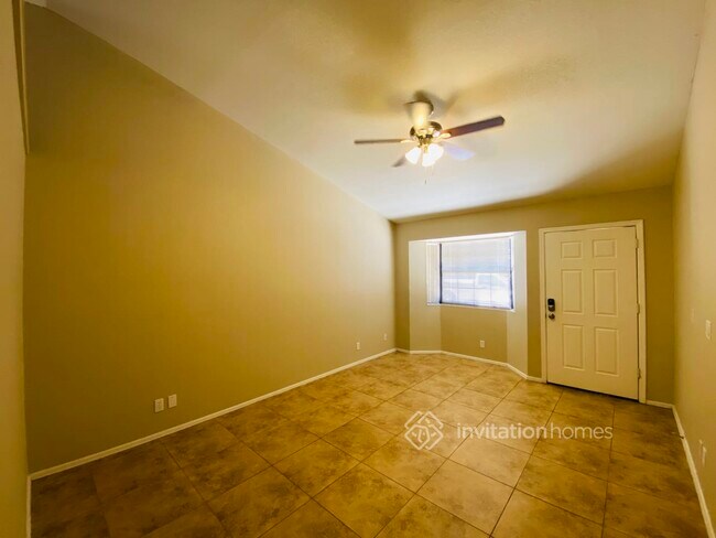 Building Photo - 1109 N Alder Ct