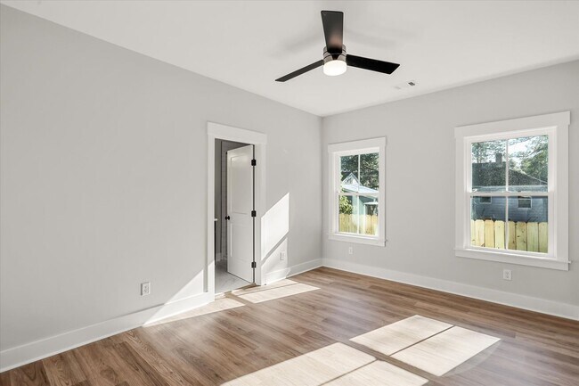 Building Photo - 5404 Mildred St