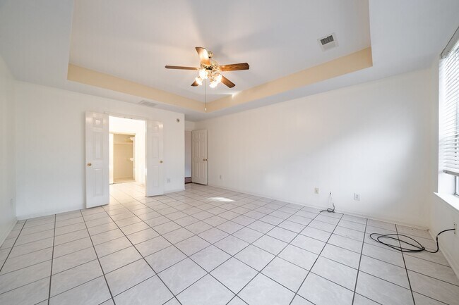 Building Photo - 3627 Heritage Colony Dr