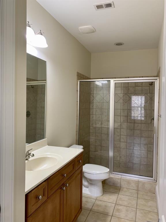 Building Photo - 5460 Glenridge View NE