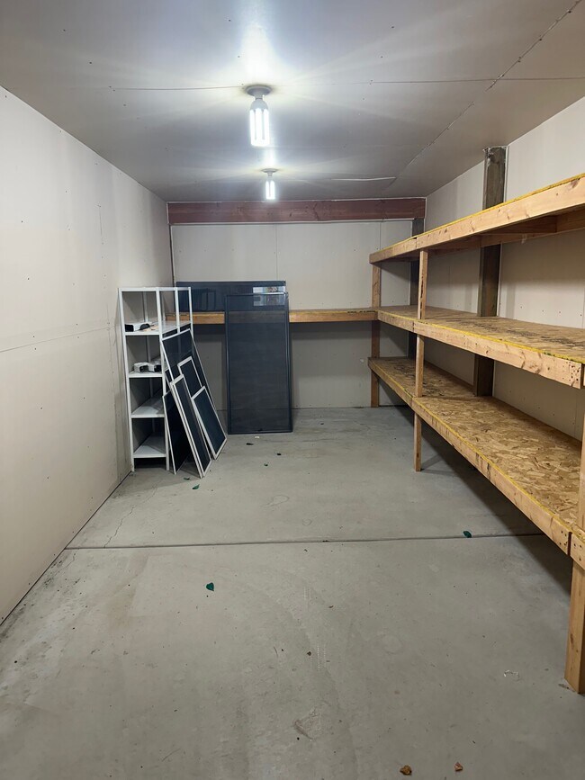 Building Photo - 5824 141st Ave