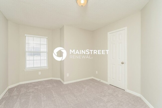 Building Photo - 4 Bedroom Pet-Friendly Home in Cedar Hill, TX with Main Street Renewal