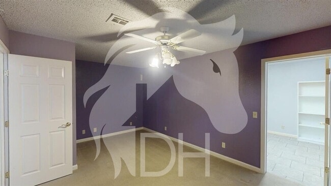 Building Photo - "Charming 3-Bed Home  in Woodward!"