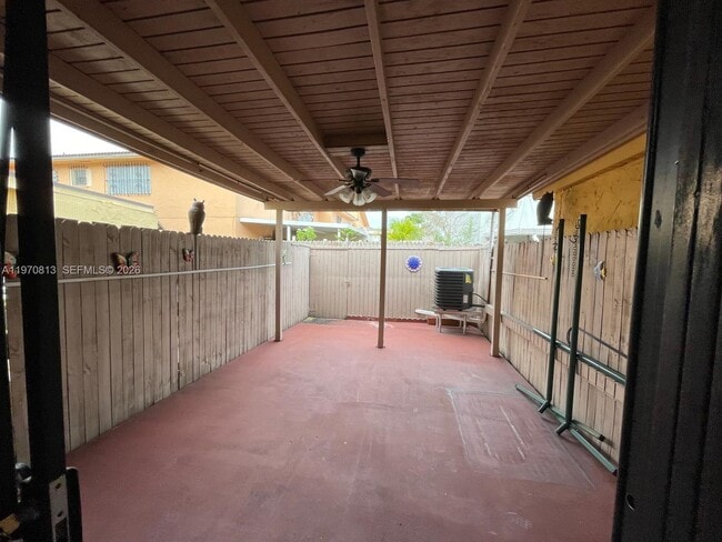 Building Photo - 5901 W 18th Ct