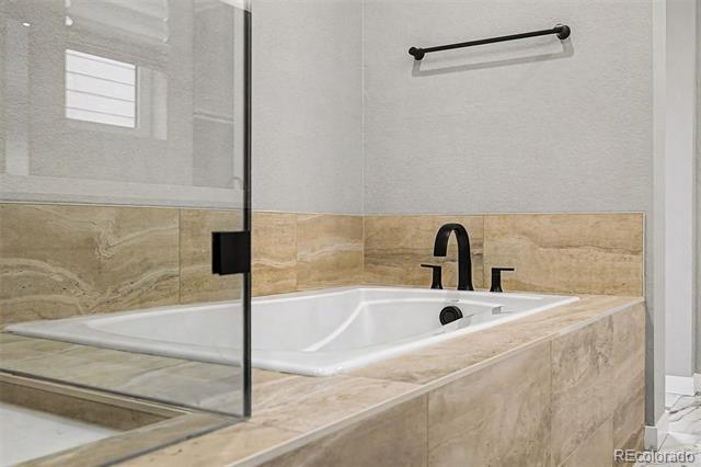 Building Photo - 9032 Star Fall Cir
